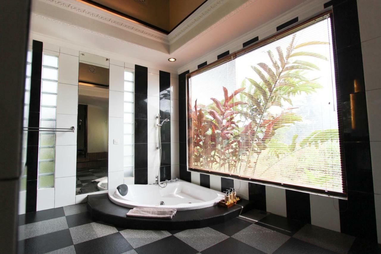 Ubud Hidden Villa Yone Village Exterior foto